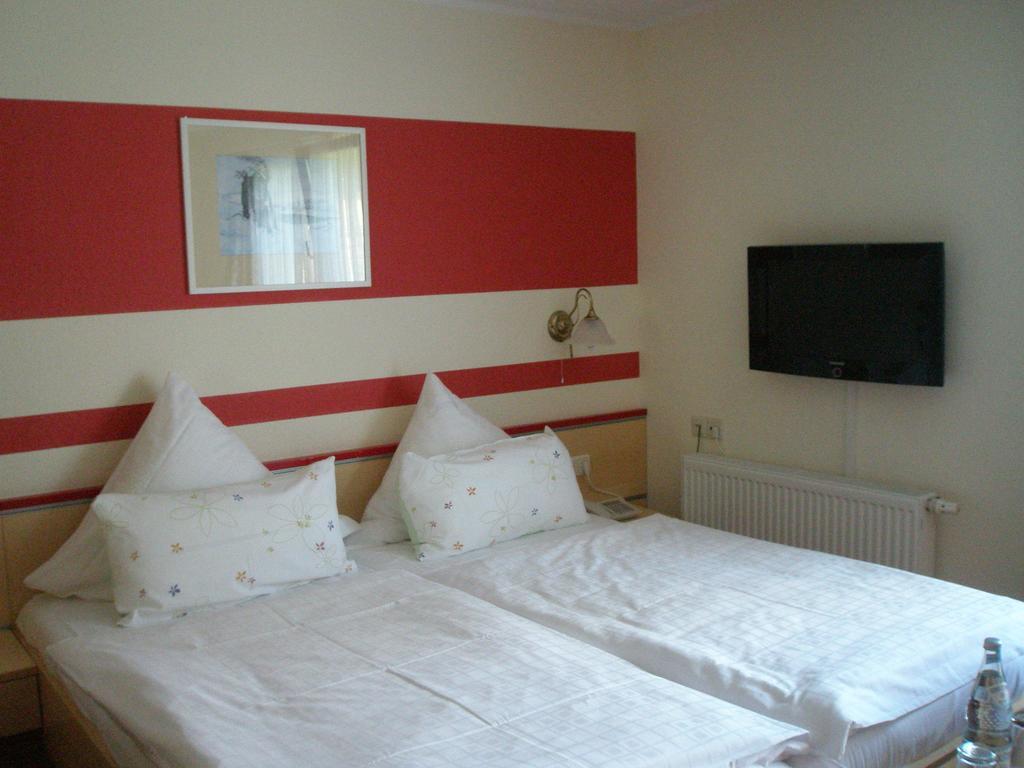 Landhotel Am Wenzelbach 프룸 객실 사진