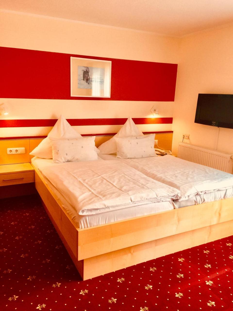 Landhotel Am Wenzelbach 프룸 외부 사진