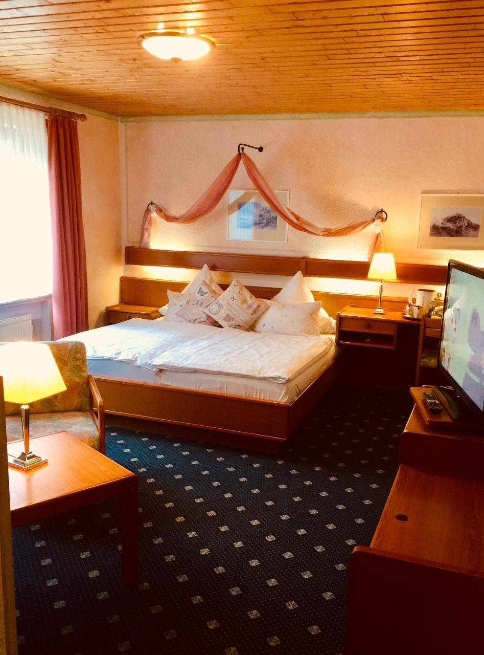 Landhotel Am Wenzelbach 프룸 외부 사진