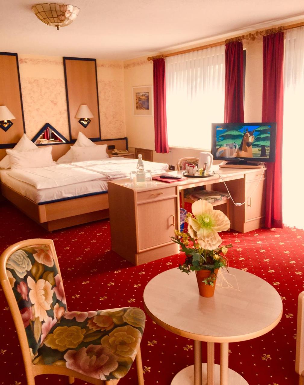Landhotel Am Wenzelbach 프룸 외부 사진